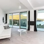 Вилла Exclusive With Sea View Затон