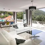 Exclusive With Sea View Вилла *