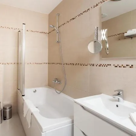 Exclusive With Sea View *