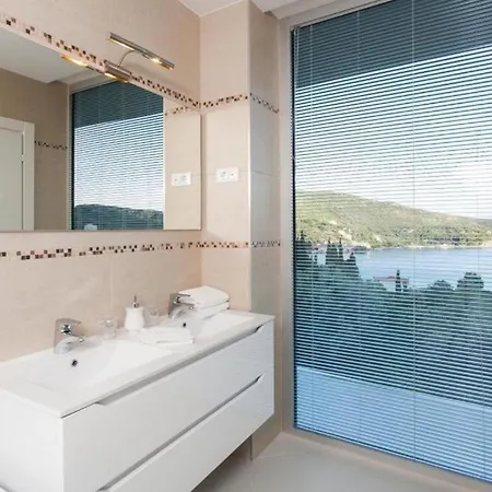 Exclusive With Sea View Villa Zaton (Dubrovnik-Neretva)