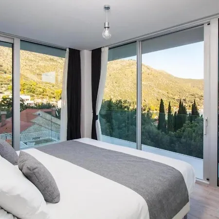 Exclusive With Sea View Villa