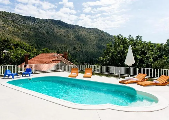 Exclusive With Sea View فيلة